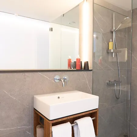 Tin فندق Hückelhoven