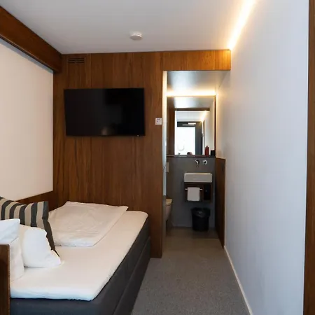 Tin Hotel Hueckelhoven