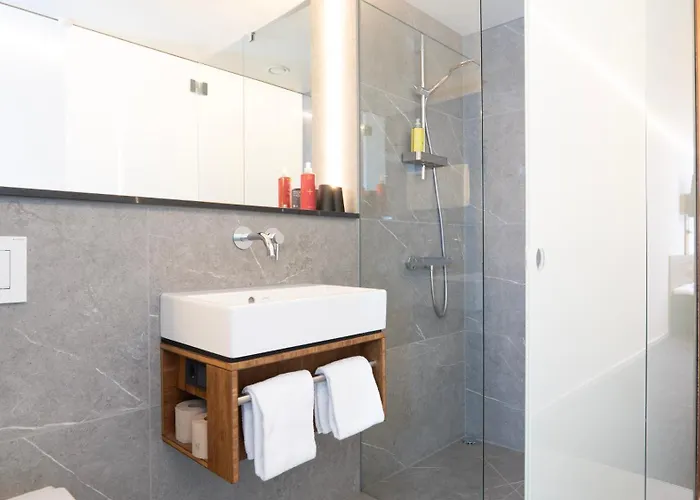 Tin Hotel Hückelhoven