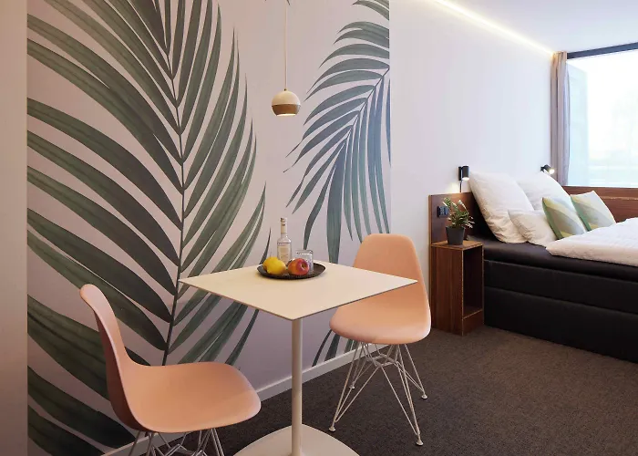 Tin 3* 许克尔霍文